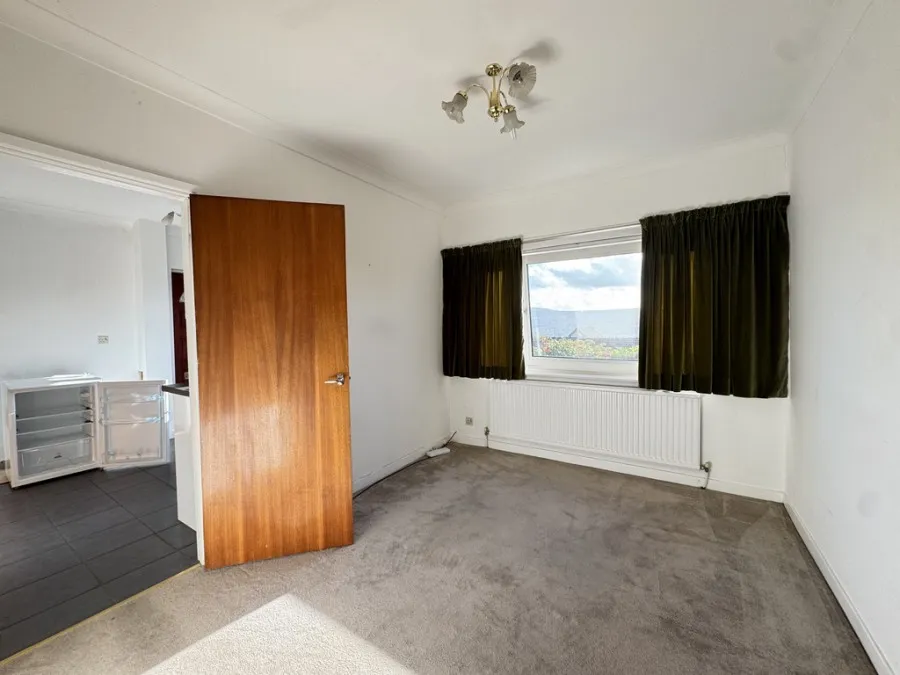 Gwaunfarren Close, Penydarren, CF47, photo 13