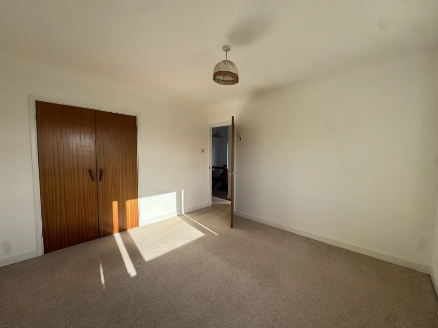 Gwaunfarren Close, Penydarren, CF47, photo 8
