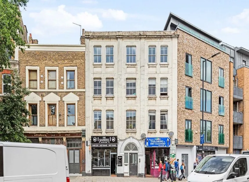 3 bed flat for sale — Mare Street, Hackney, E8