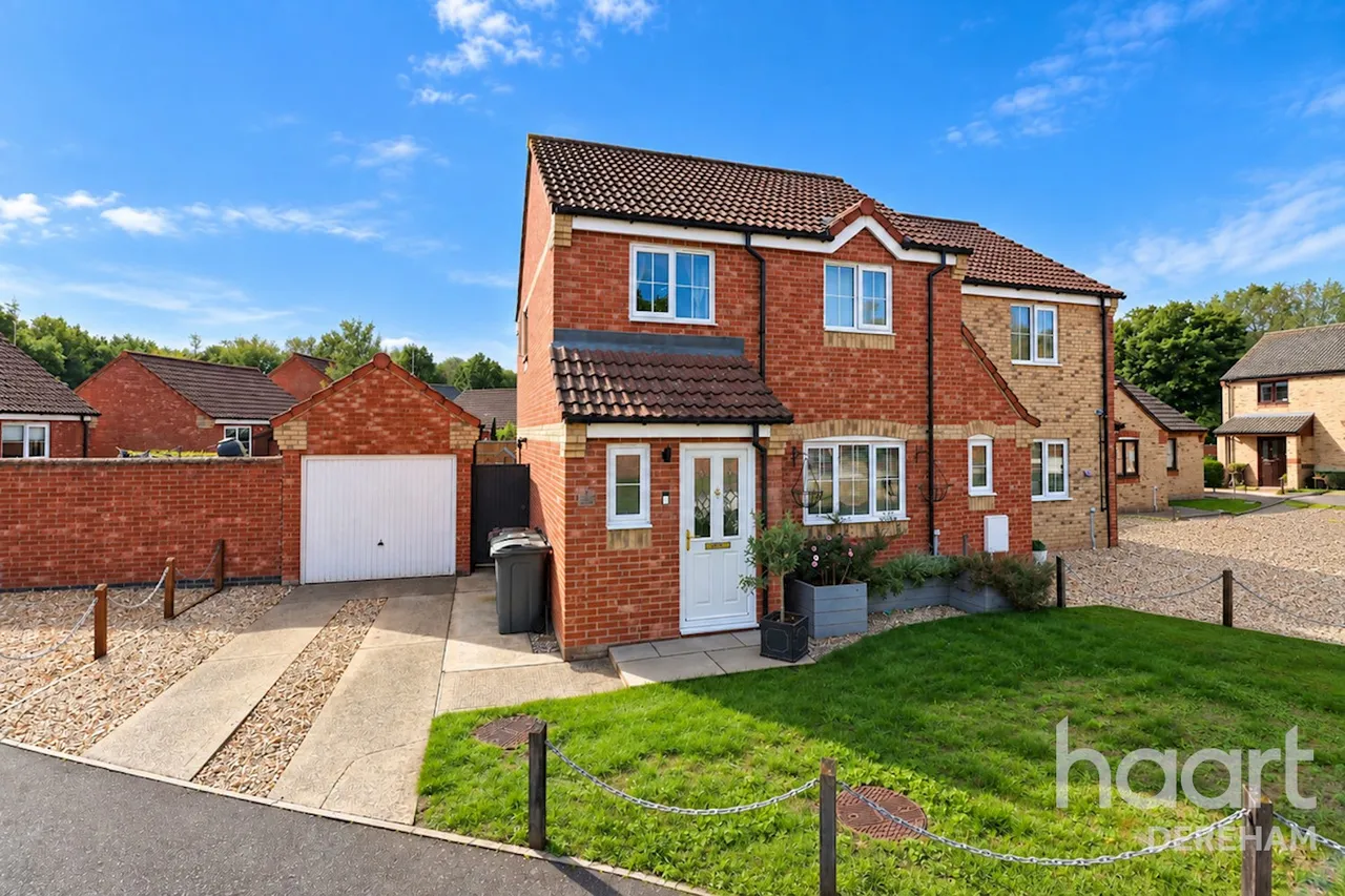 3 bed house for sale, Ash Meadow, Necton, PE37