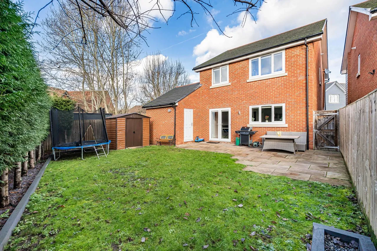The Gower, Egham, TW20, photo 22