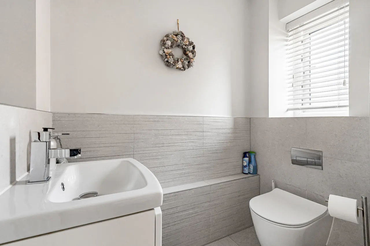 The Gower, Egham, TW20, photo 13