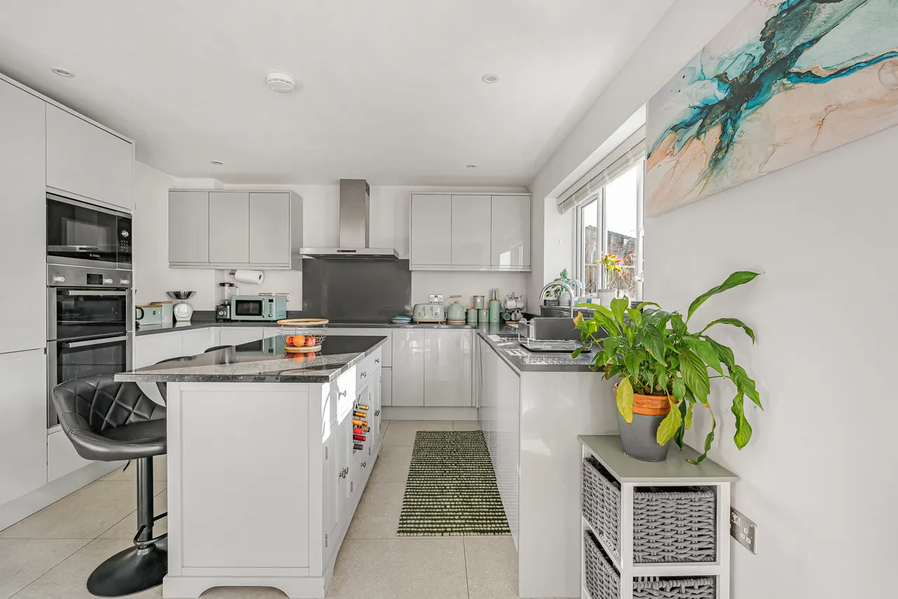 The Gower, Egham, TW20, photo 11