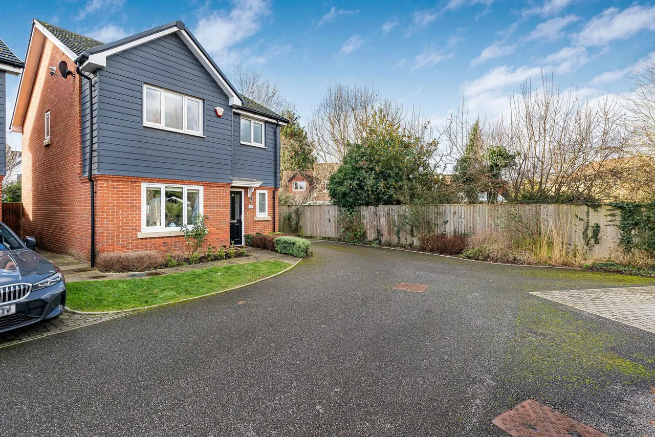 The Gower, Egham, TW20, photo 26