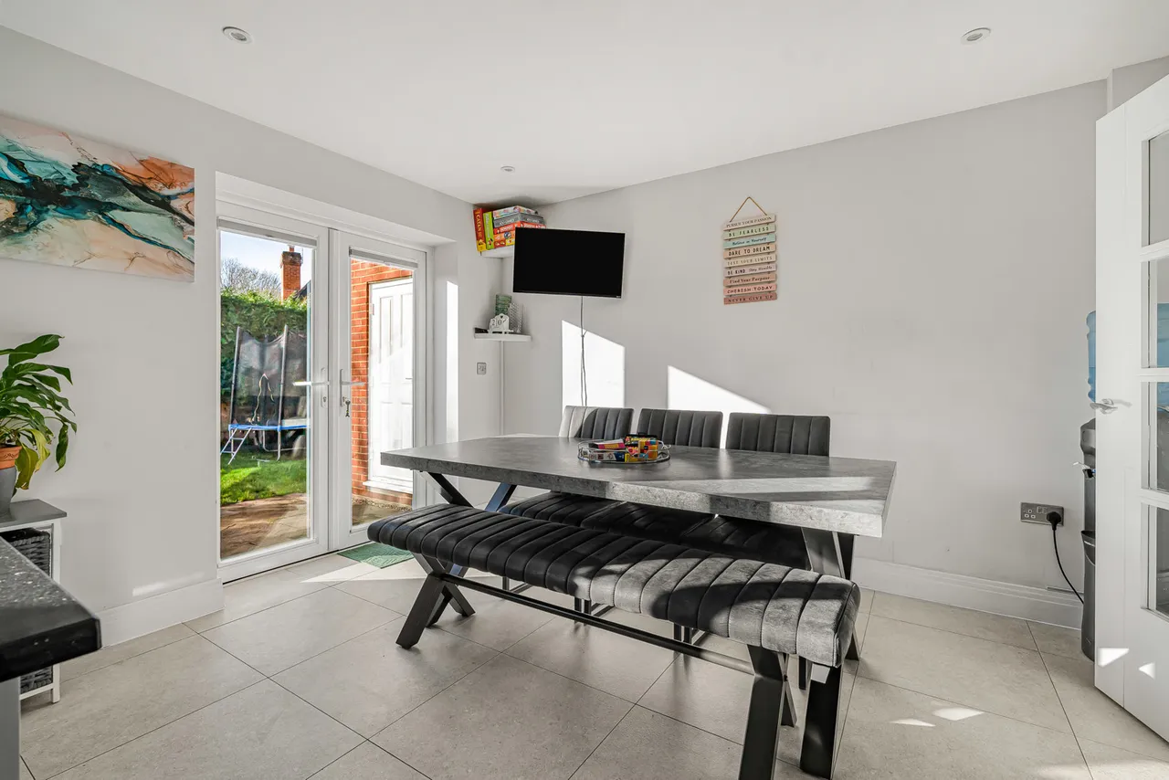 The Gower, Egham, TW20, photo 9