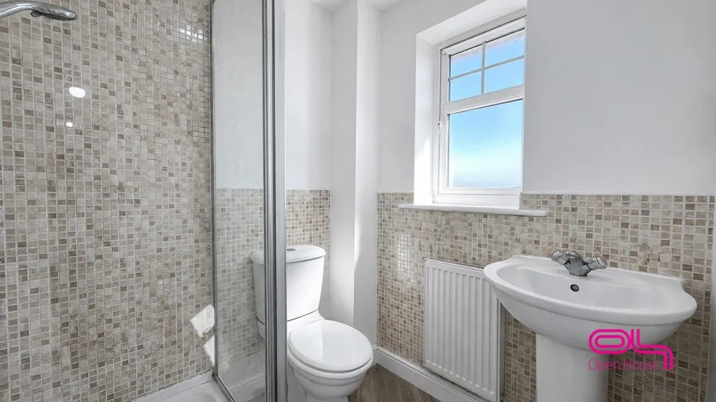 Higher Clough Close, Bolton, BL3, photo 22