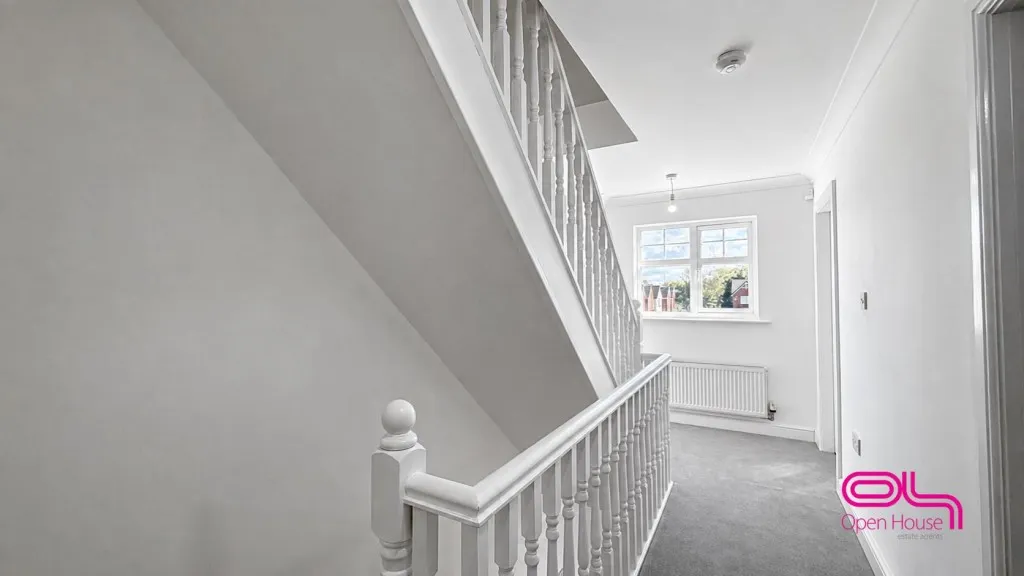 Higher Clough Close, Bolton, BL3, photo 16