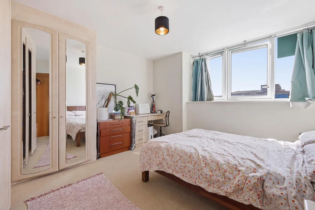 Romford Road, London, E15, photo 7