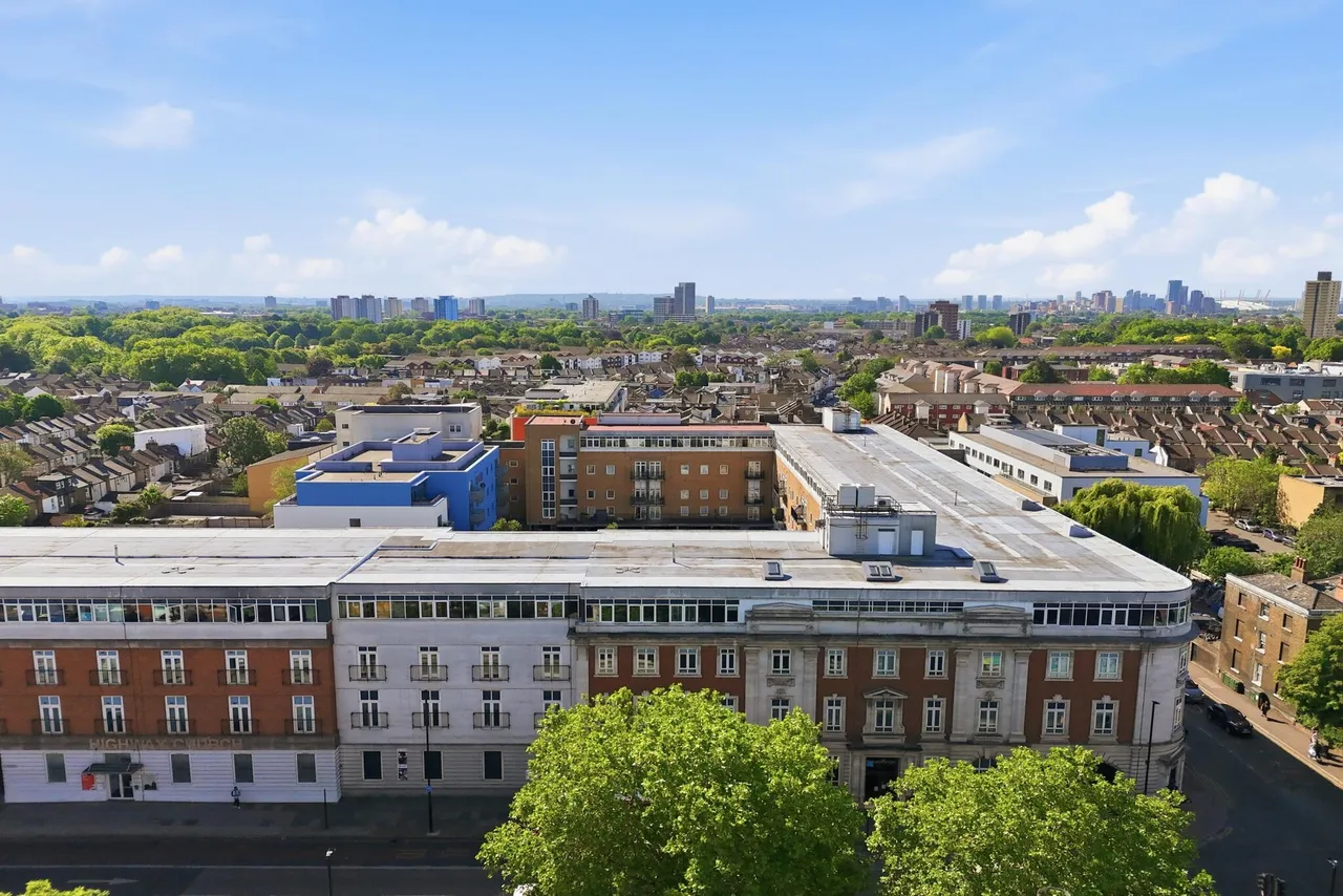 Romford Road, London, E15, photo 12