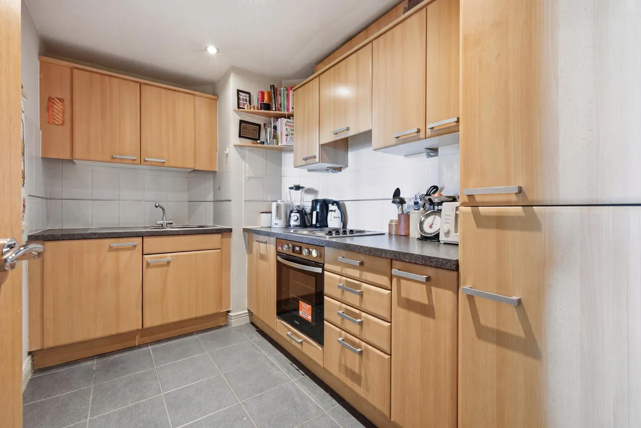 Romford Road, London, E15, photo 10
