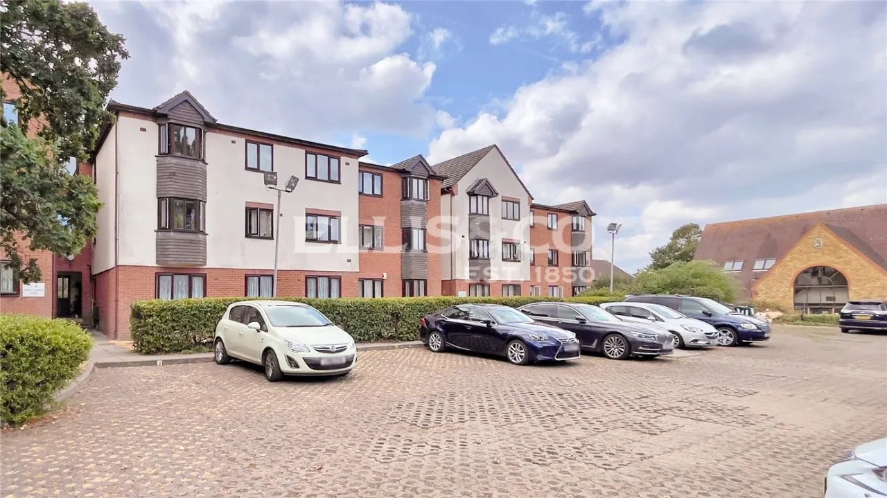 1 bed flat for sale, Stanley Avenue, Wembley, HA0