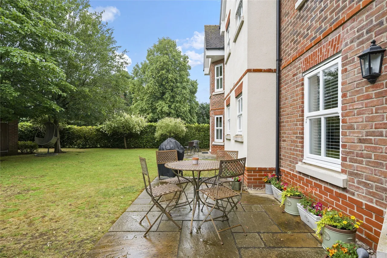 Tilt Road, Cobham, Surrey, KT11, photo 11