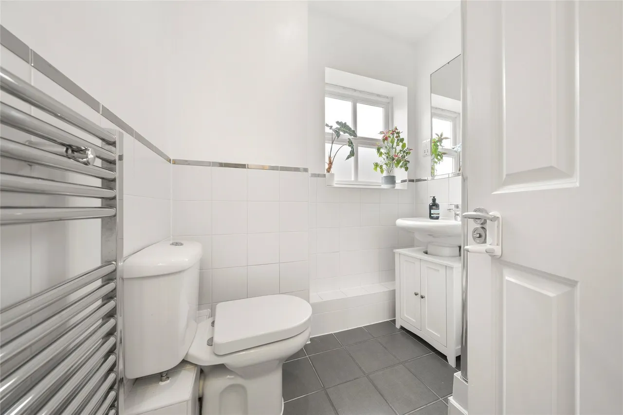 Tilt Road, Cobham, Surrey, KT11, photo 7