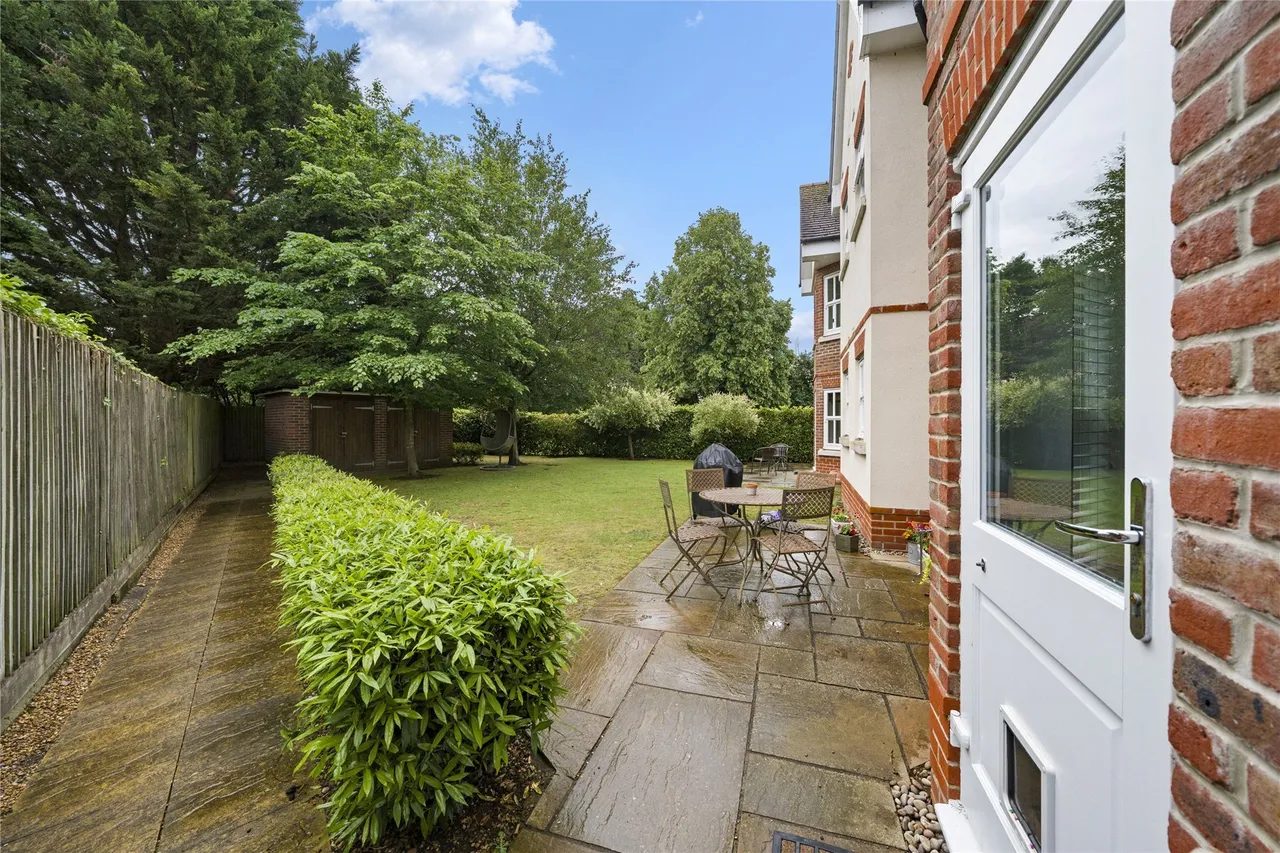Tilt Road, Cobham, Surrey, KT11, photo 10