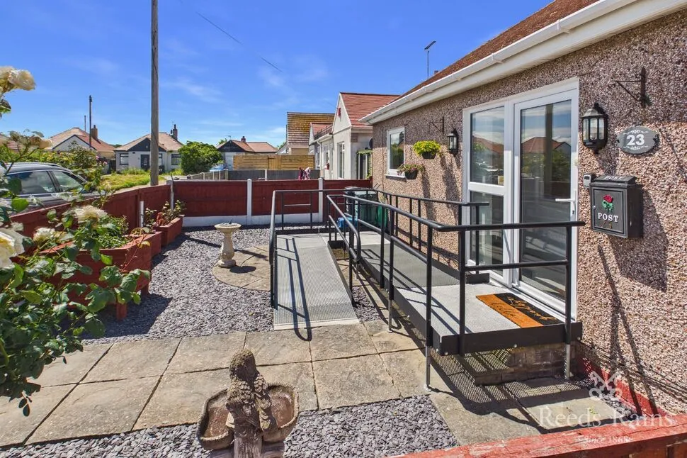Aled Gardens, Kinmel Bay, Conwy, LL18, photo 6