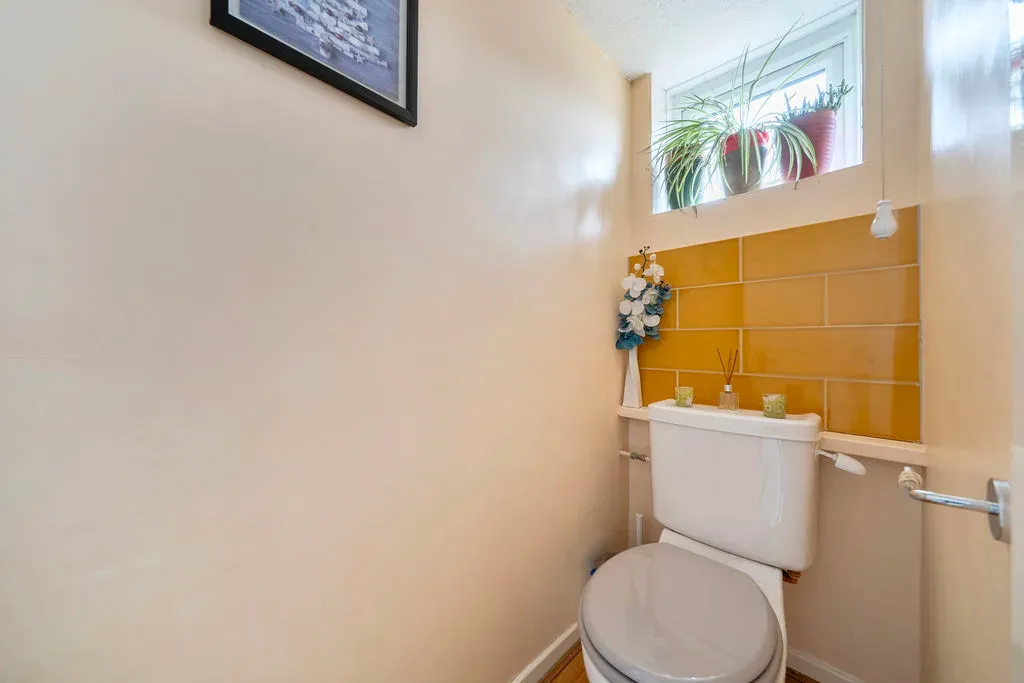 Gleneagles Close, Bletchley, Milton Keynes, Buckinghamshire, MK3 7RT, photo 13