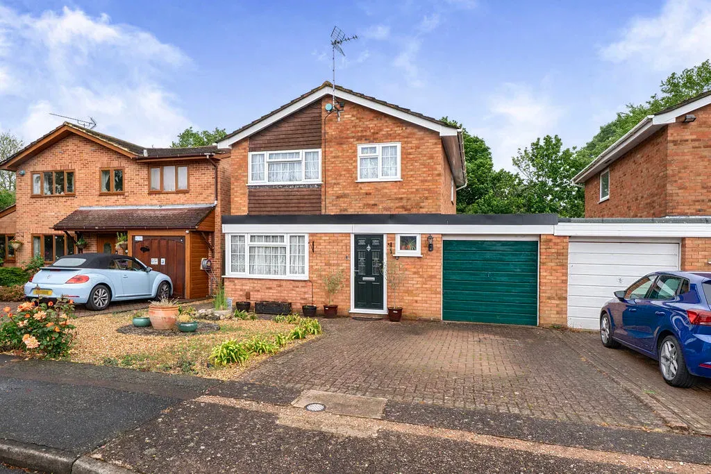 Gleneagles Close, Bletchley, Milton Keynes, Buckinghamshire, MK3 7RT, photo 21