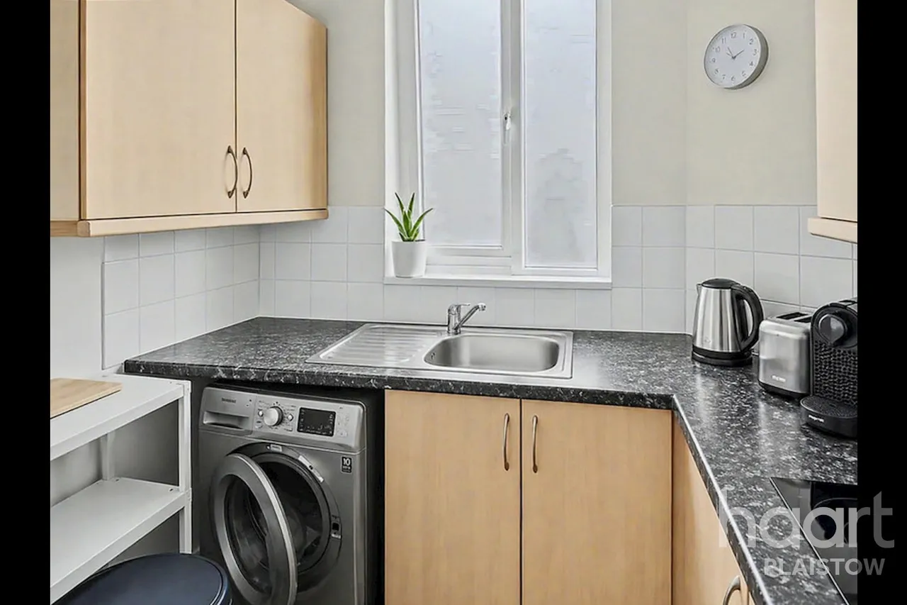 King Street, London, E13, photo 2