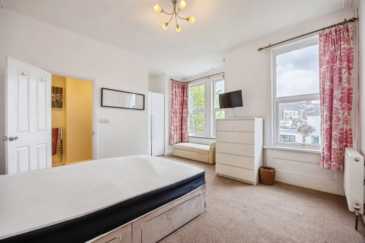 Beauchamp Crescent, Plymouth, photo 10