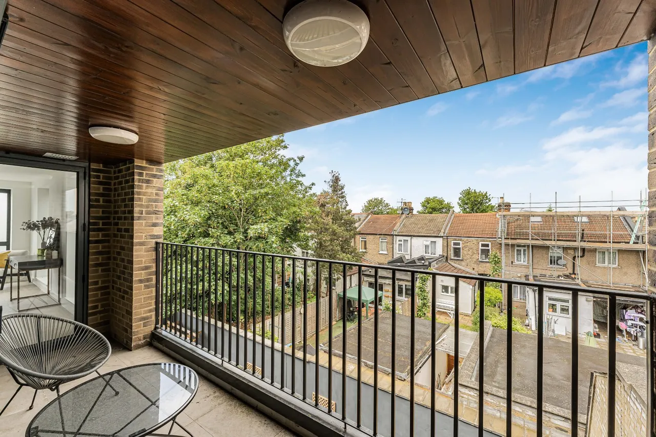 Clinton Road, London, E7, photo 13