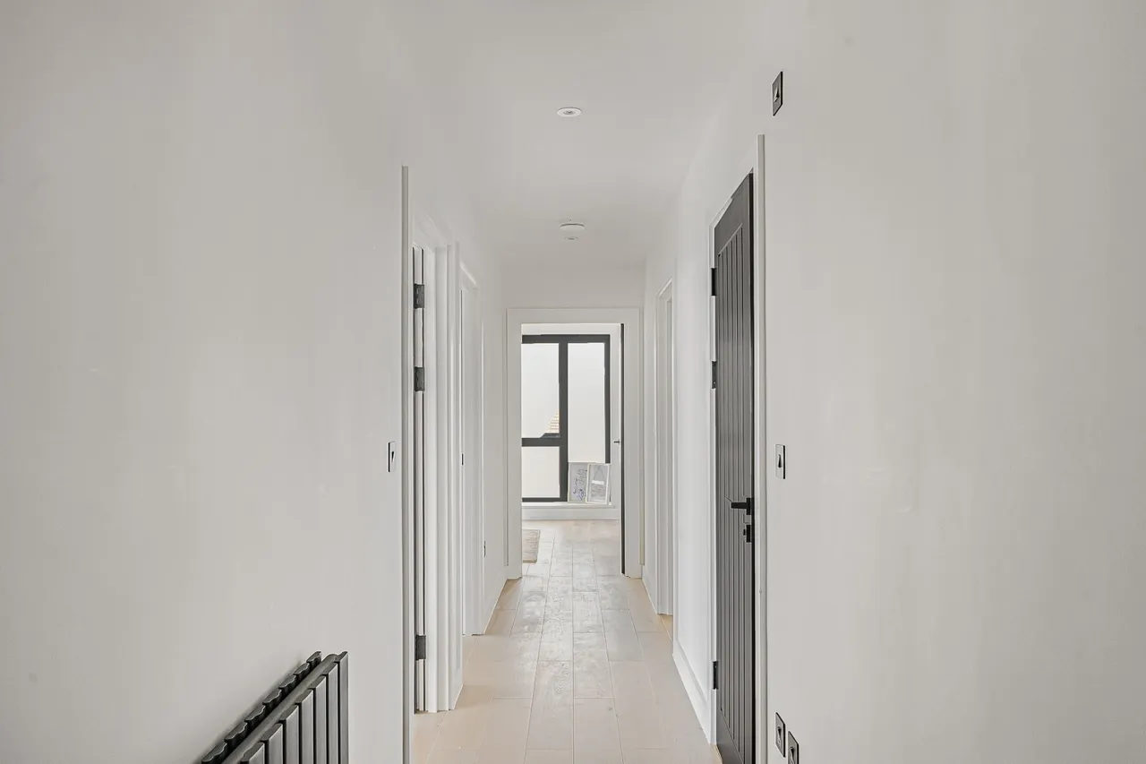 Clinton Road, London, E7, photo 15