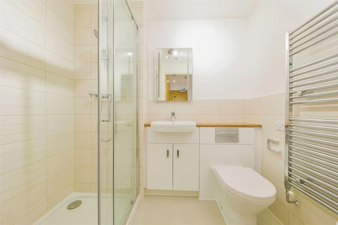 Great North Road, Hatfield, AL9, photo 13