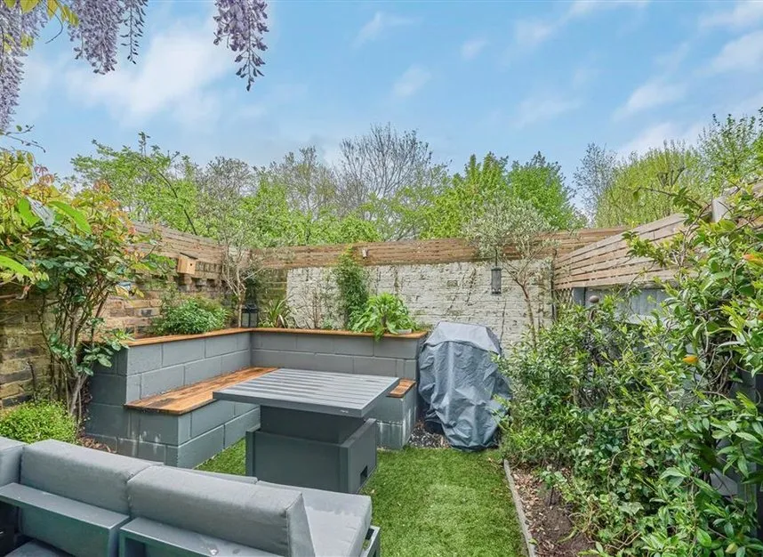 Sutherland Square, Walworth, SE17, photo 6