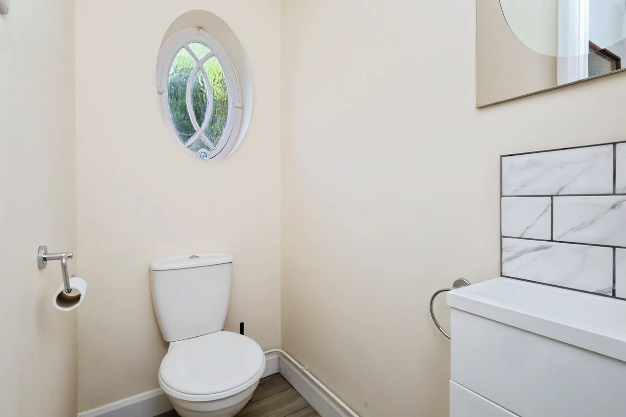 Chesterfield Gardens, Eastbourne, BN20, photo 13