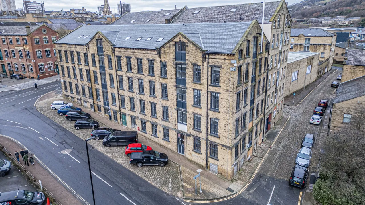 Alfred Street East, Halifax, HX1, photo 8