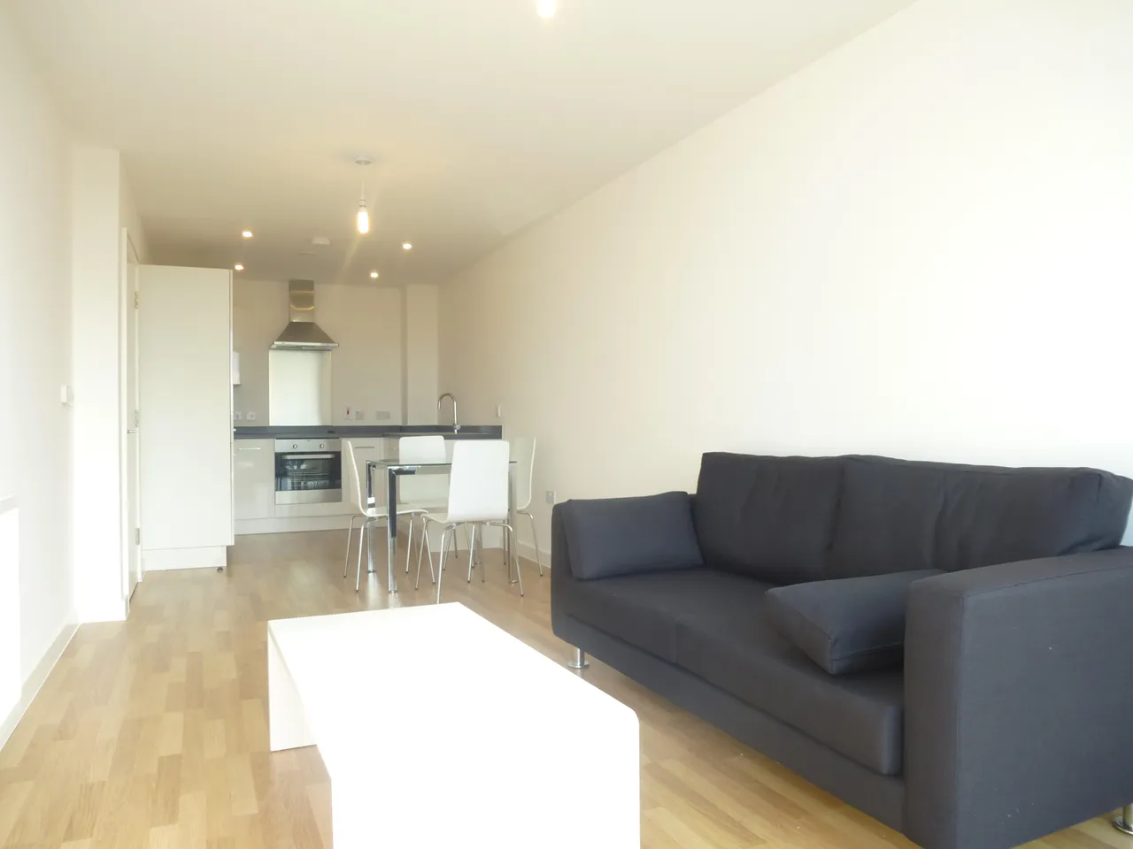 Bloemfontein Road, London, W12, photo 4