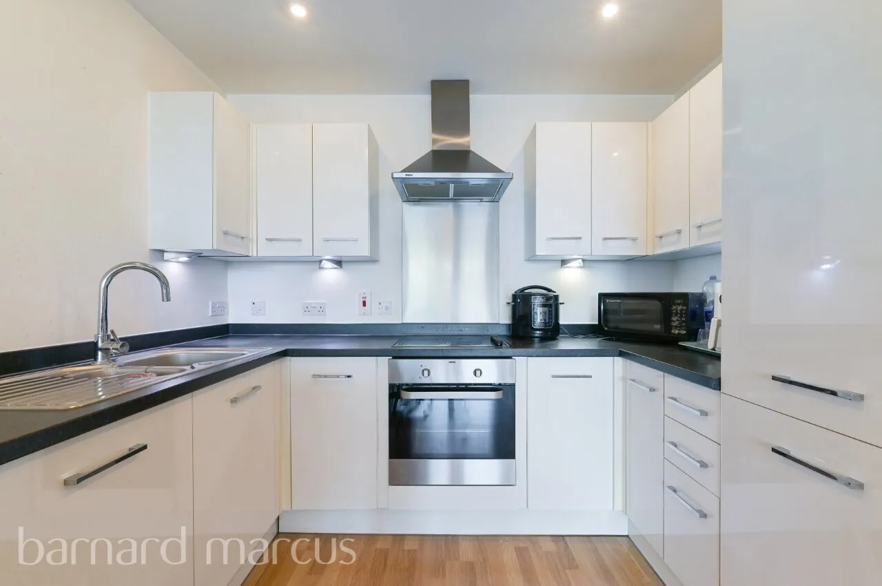 Bloemfontein Road, London, W12, photo 2