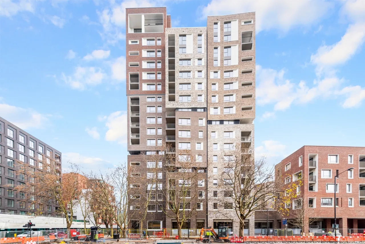 Walworth Road, Elephant Park, Elephant & Castle, London, SE17, photo 7