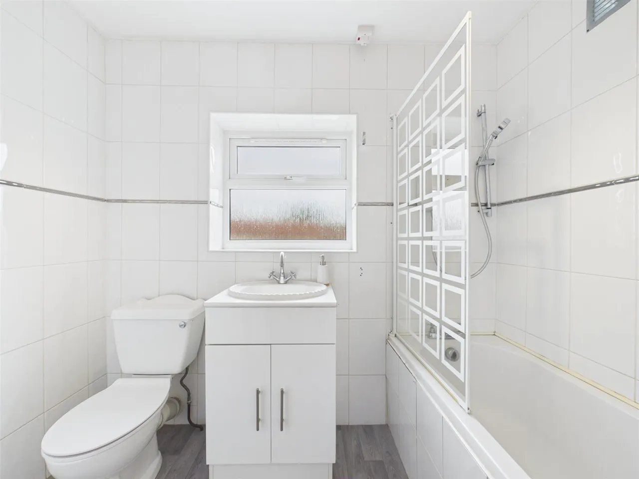 Trevor Crescent, Ruislip, Middlesex, HA4 6NB, photo 16