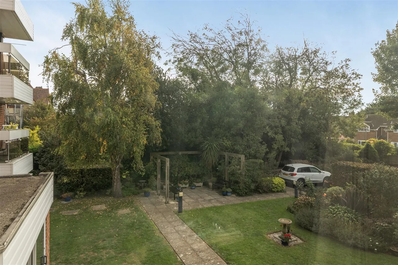 Granville Road, Eastbourne, BN20, photo 2