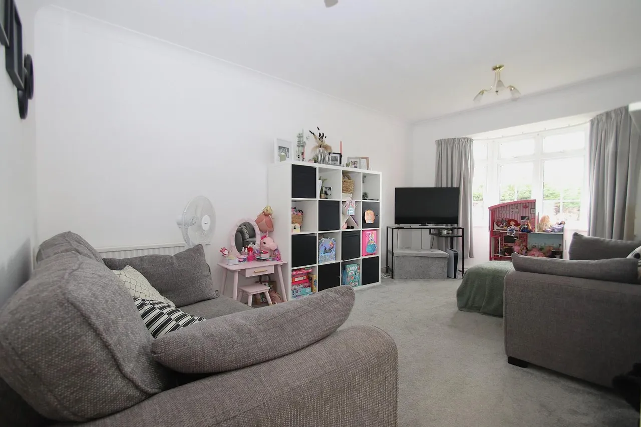 The Spinney, Bishopstoke, Eastleigh, SO50 8PF, photo 7
