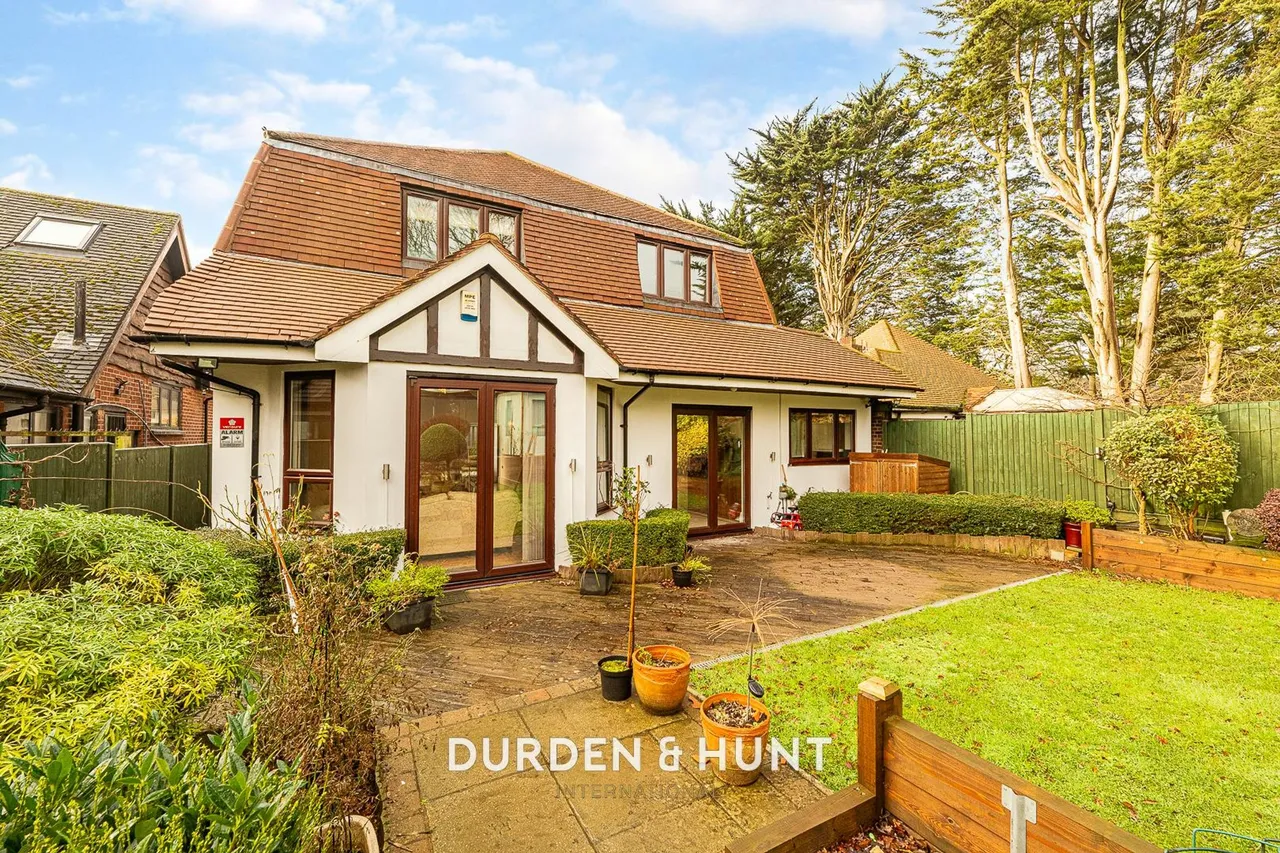 Traps Hill, Loughton, IG10, photo 21
