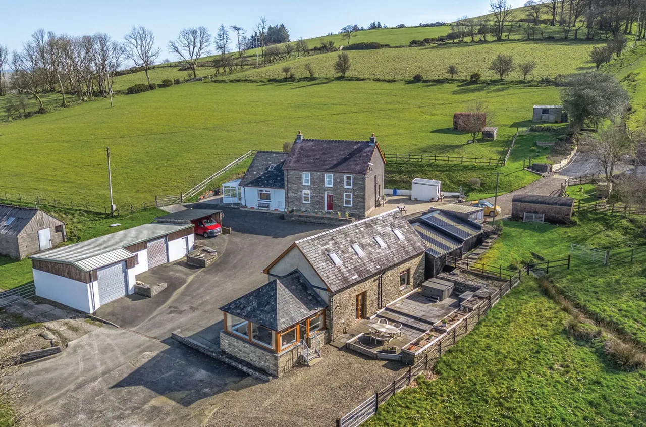 4 bed house for sale, Cwmann, Lampeter, SA48