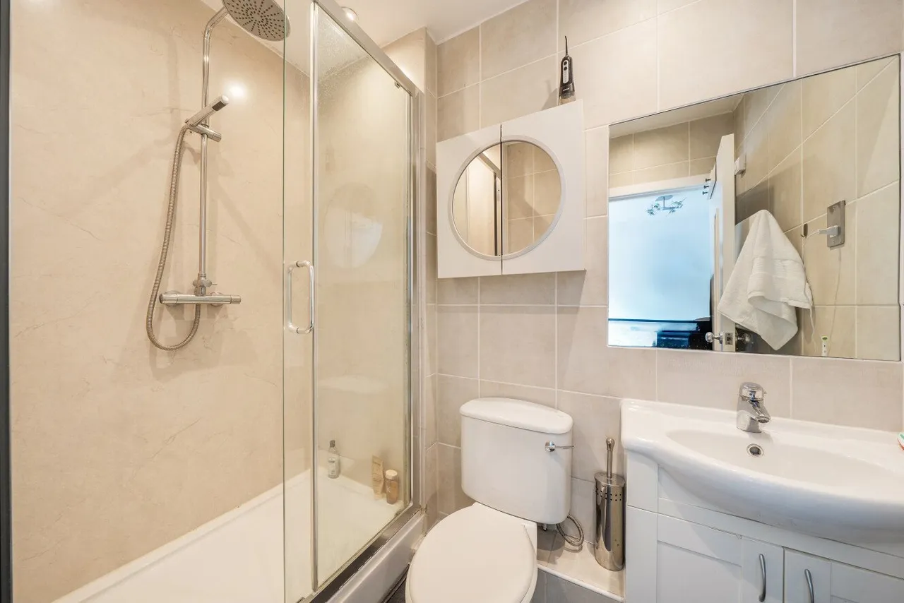 Upper Richmond Road, Putney, SW15, photo 4