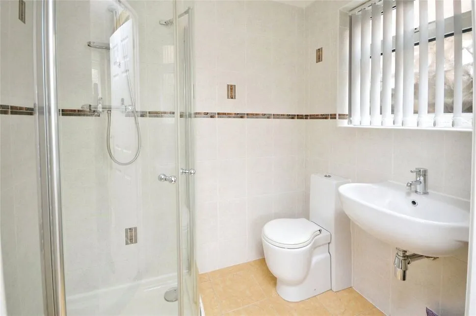 Kingshill Drive, Hoo, Kent, ME3, photo 9