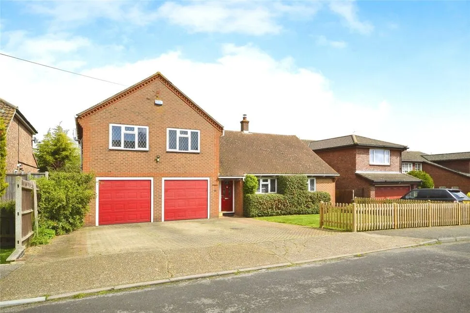 Kingshill Drive, Hoo, Kent, ME3, photo 2