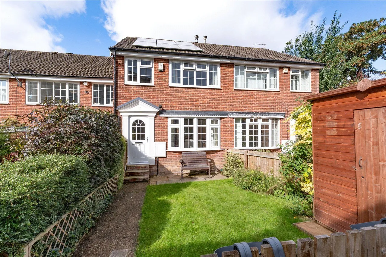 3 bed house for sale, Spen Mews, Leeds, LS16
