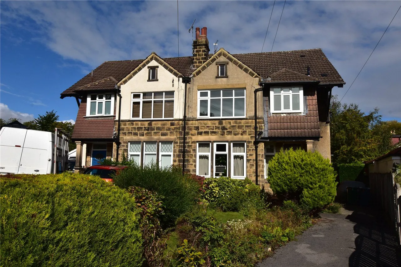 2 bed flat for sale, St. Chads Rise, Leeds, LS6