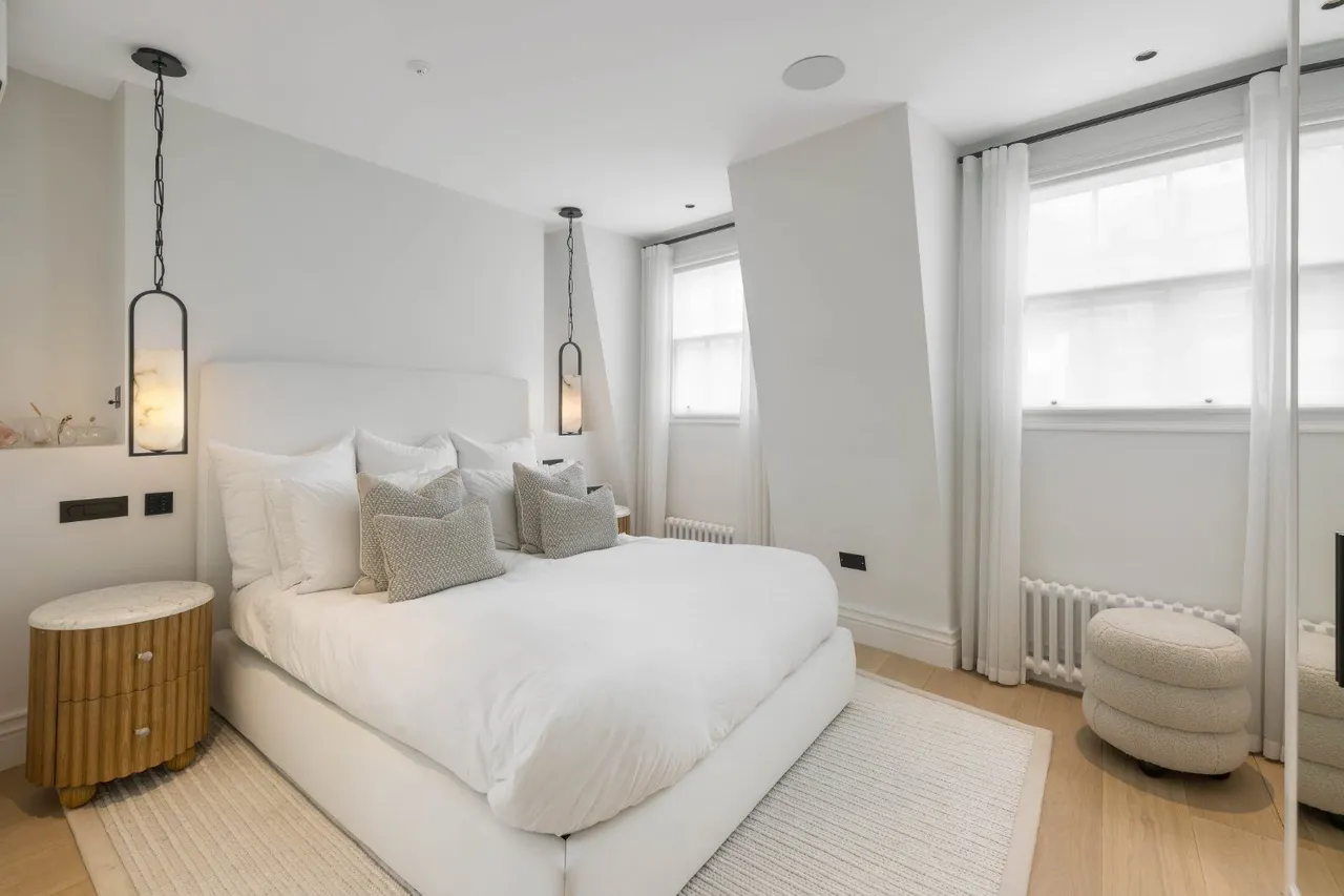 Campden Hill Road, Kensington, London, W8 7AR, photo 8