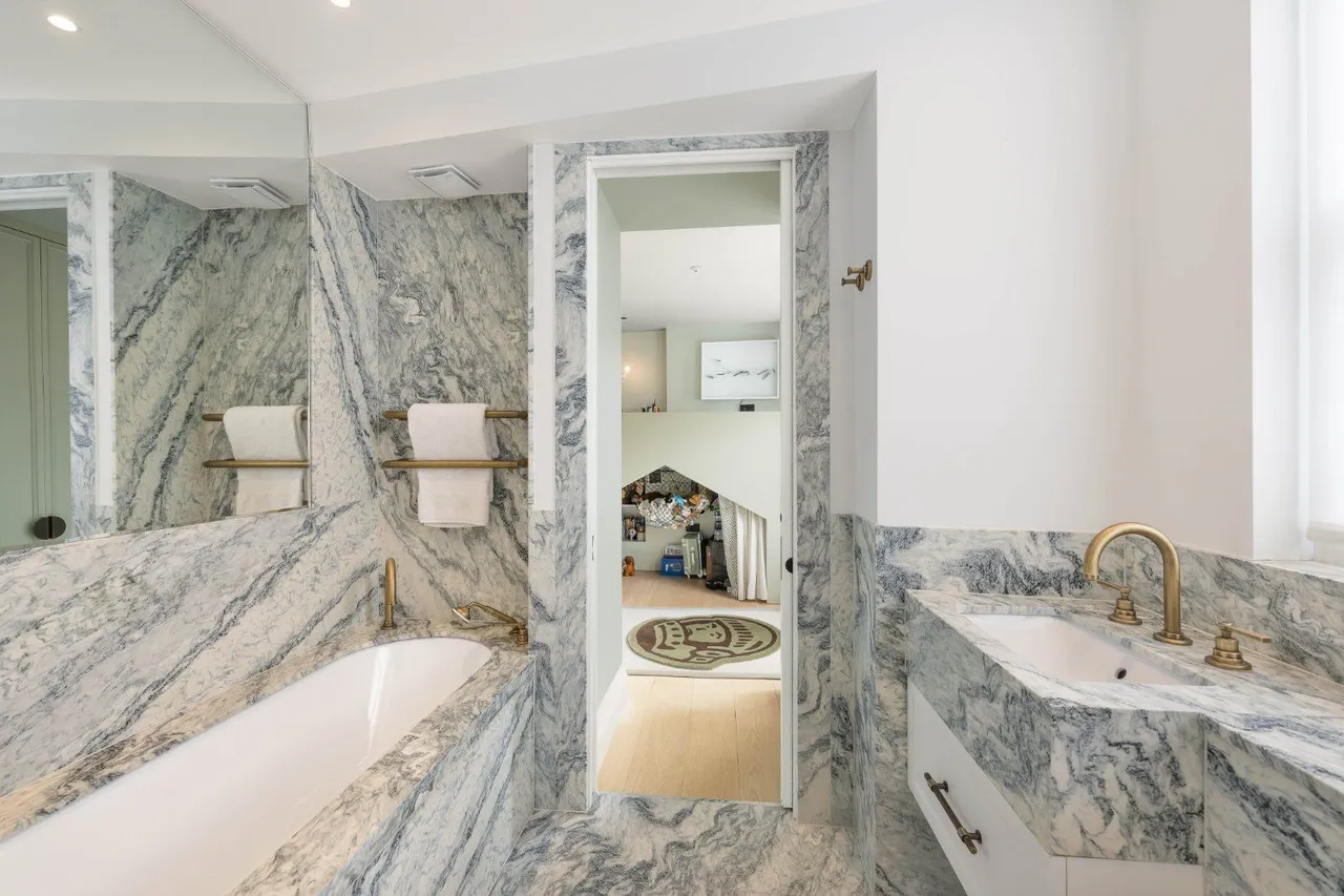 Campden Hill Road, Kensington, London, W8 7AR, photo 11