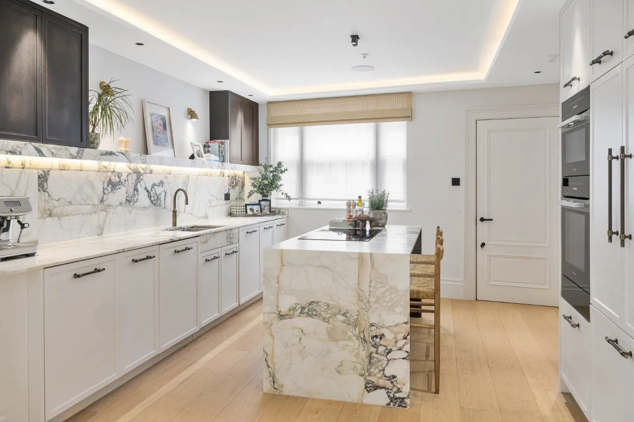 Campden Hill Road, Kensington, London, W8 7AR, photo 5