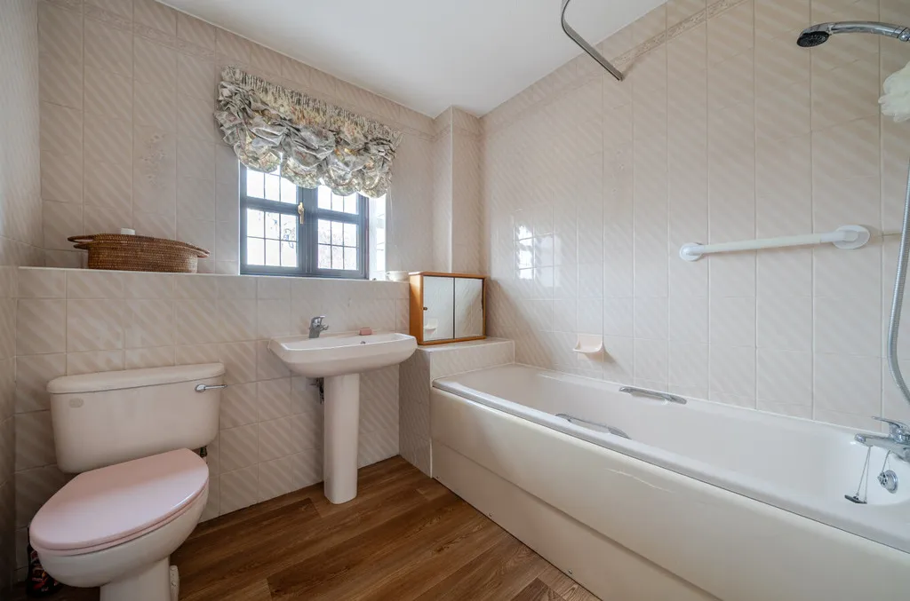 Maple Leaf Drive, Sidcup, DA15 8WA, photo 8