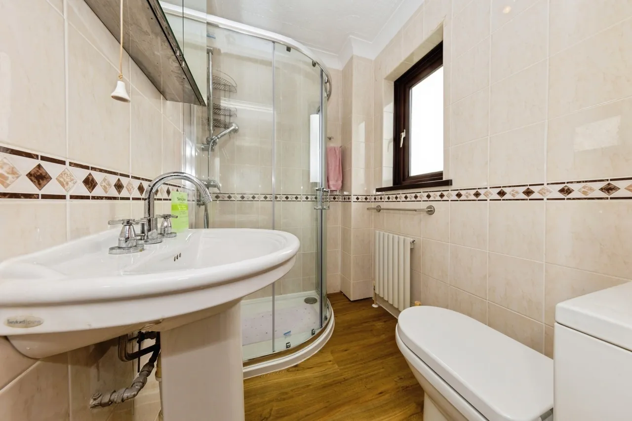Bryn Tirion, Pontyberem, SA15, photo 16