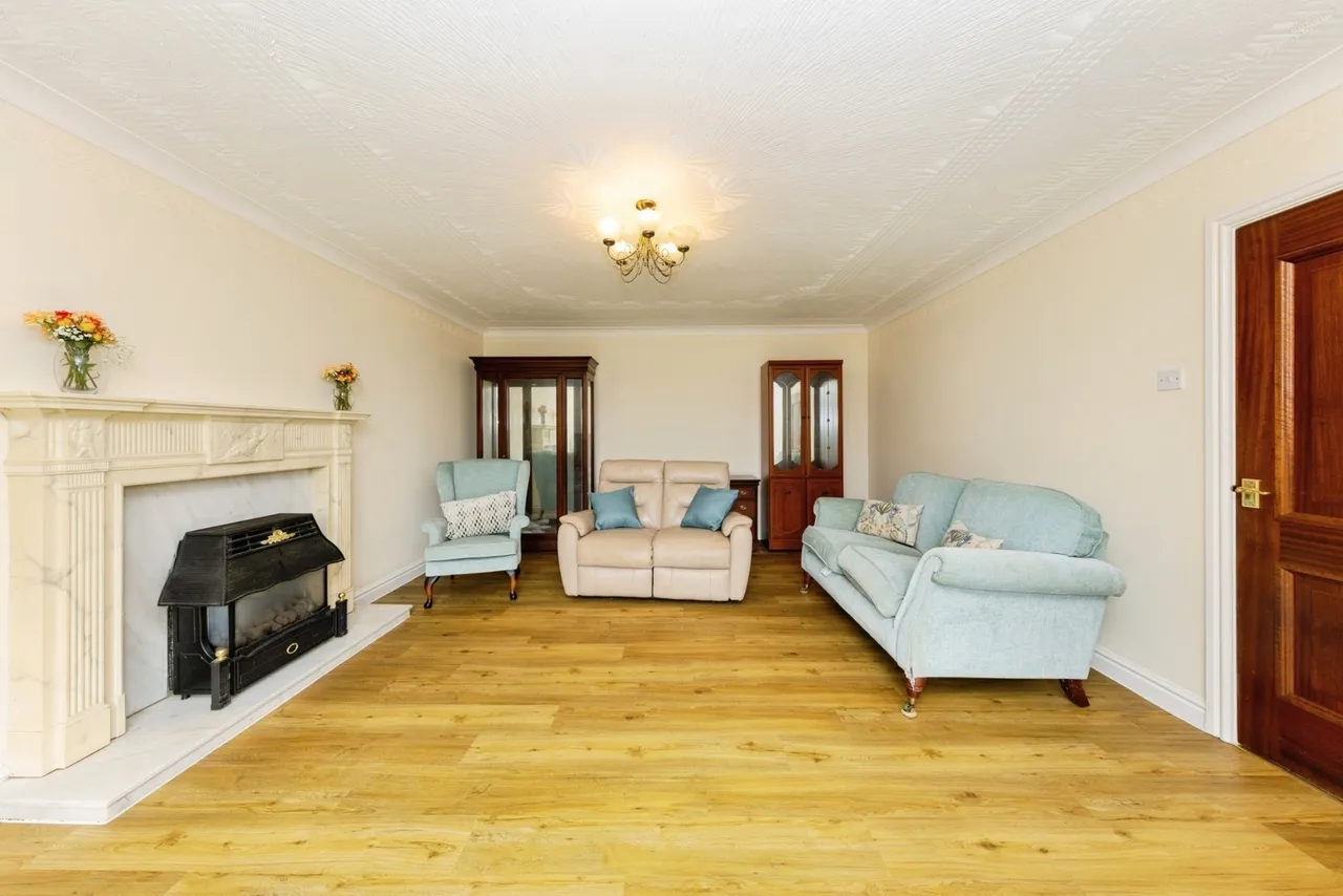 Bryn Tirion, Pontyberem, SA15, photo 9
