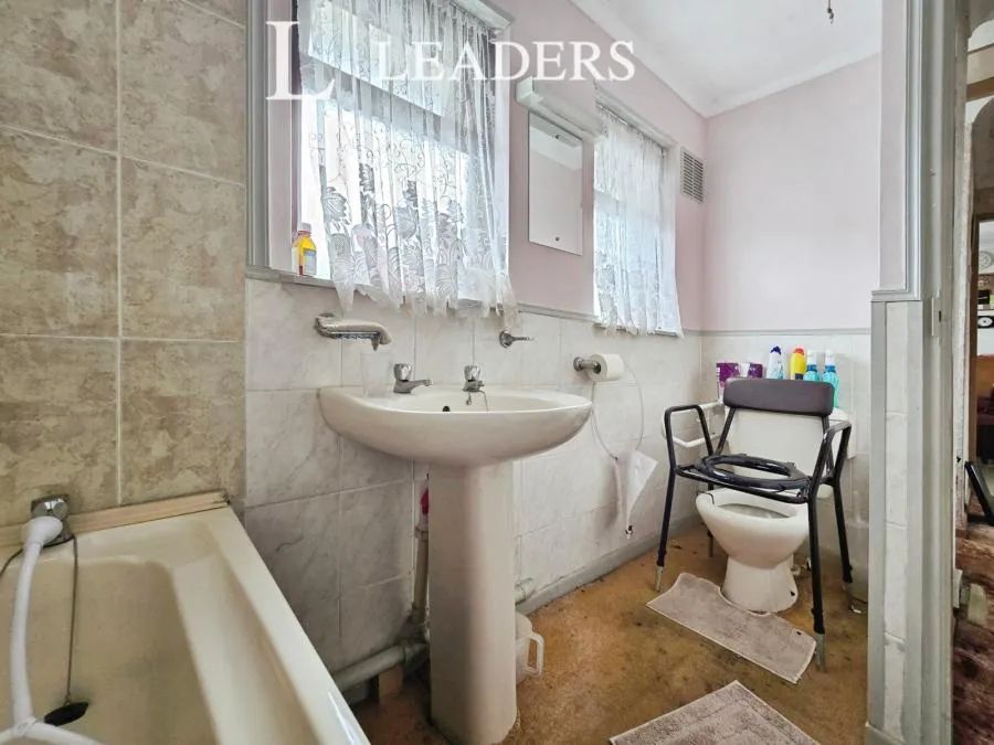 Turner Avenue, Gosport, PO13, photo 12