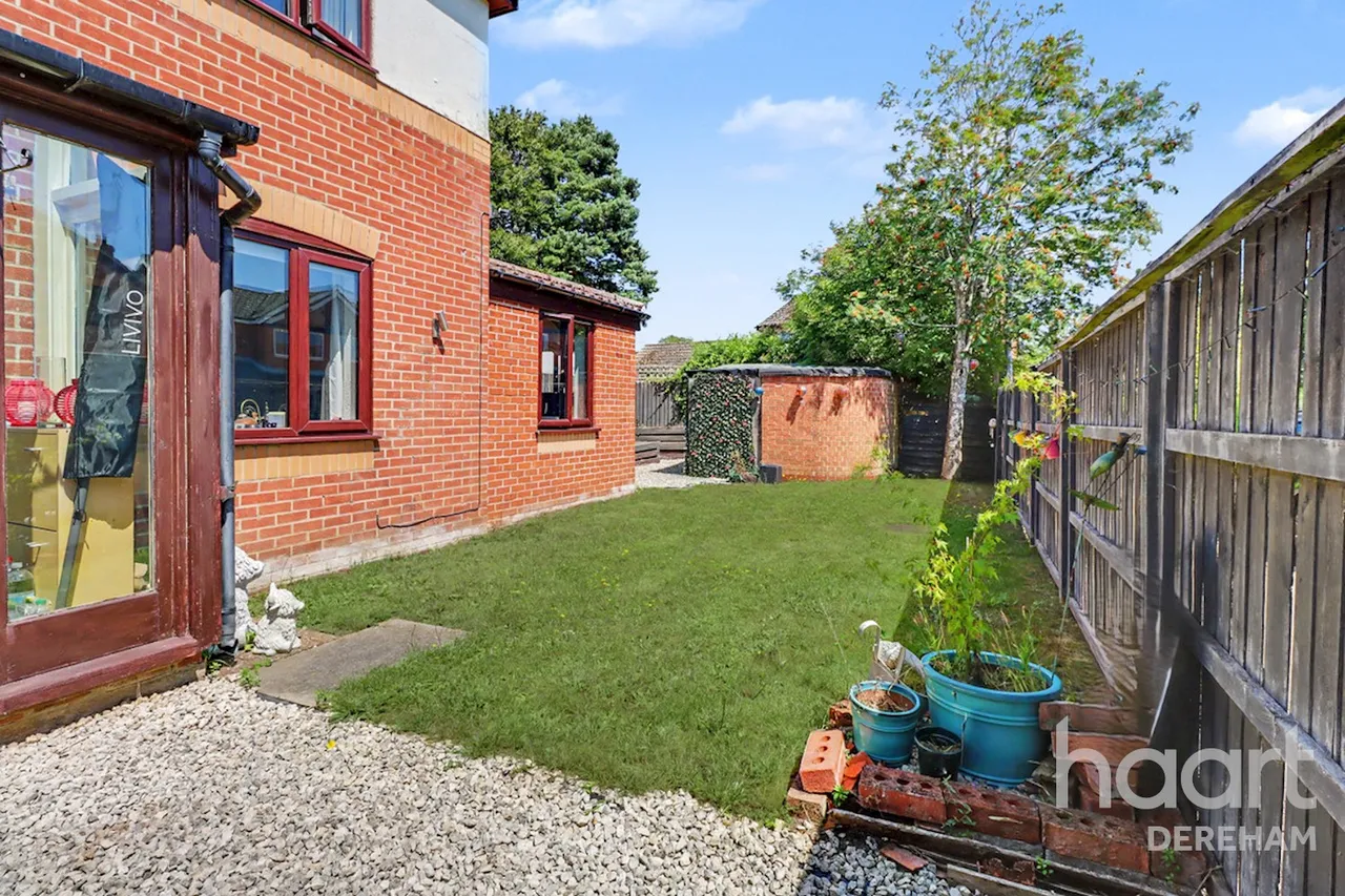Old Post Road, Briston, NR24, photo 2